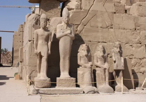 karnak temple carved lintel inscriptions luxor egypt 6a99df6 hero section egypt pyramids holiday tour2